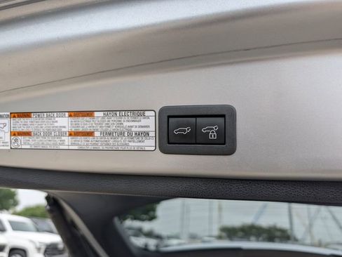 Used 2024 Toyota Corolla Cross XLE w/ Convenience Package FWD image 31