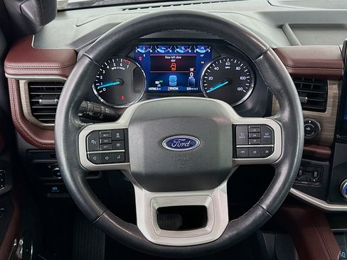 Used 2023 Ford Expedition Max Limited image 18