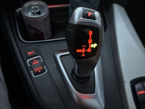 Used 2015 BMW 320i xDrive Sedan image 5