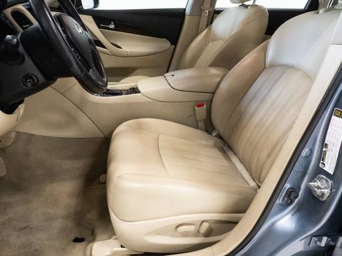 Used 2017 INFINITI QX50 AWD w/ Premium Plus Package image 8