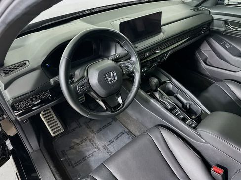 Used 2024 Honda Accord Sport image 2