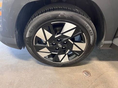 Used 2025 Hyundai Kona SEL image 29