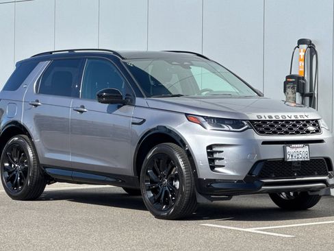 Used 2025 Land Rover Discovery Sport Dynamic SE AWD/4WD image 7