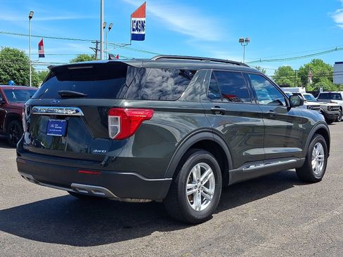 Certified 2022 Ford Explorer XLT w/ Equipment Group 202A AWD/4WD image 7
