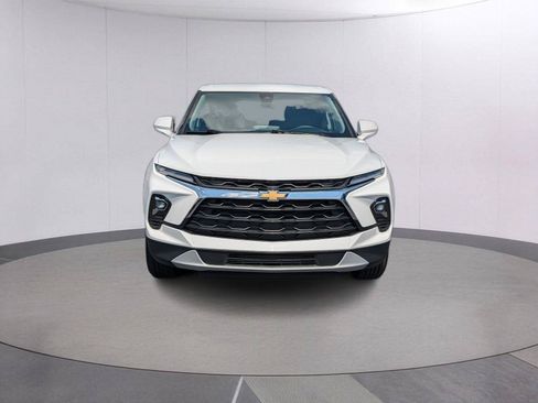 Used 2025 Chevrolet Blazer LT FWD image 8