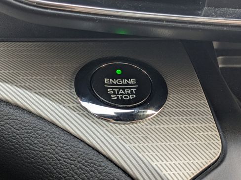 Used 2020 Ford Explorer XLT w/ Equipment Group 202A image 24