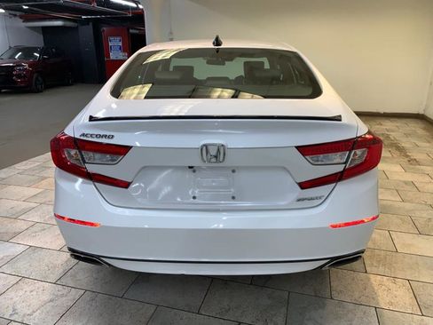 Used 2022 Honda Accord Sport image 7