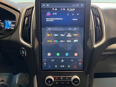 Used 2022 Ford Edge Titanium w/ Equipment Group 301A image 21