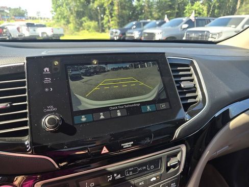 Used 2022 Honda Pilot Elite image 17