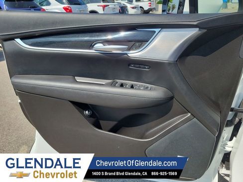 Certified 2024 Cadillac XT5 Premium Luxury FWD image 38