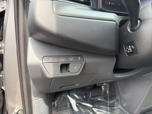 Used 2024 Kia EV9 Land AWD/4WD image 19