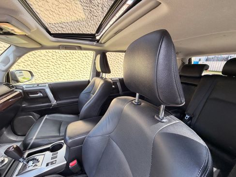 Used 2021 Toyota 4Runner Limited AWD/4WD image 14