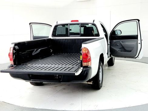 Used 2014 Toyota Tacoma 2WD Regular Cab image 11