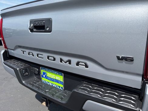 Used 2019 Toyota Tacoma TRD Off-Road AWD/4WD image 35