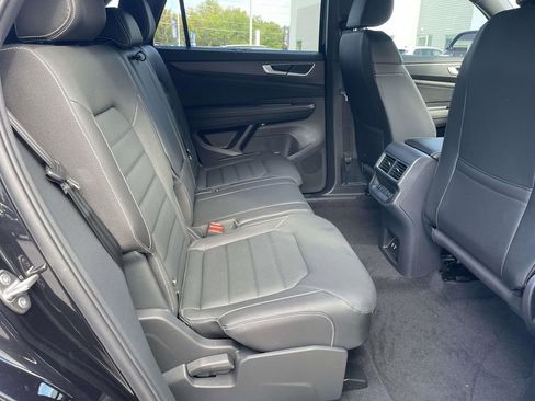 New 2026 Volkswagen Atlas Cross Sport SEL R-Line AWD/4WD image 11