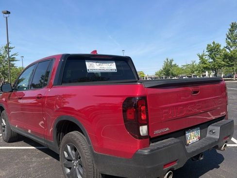 Used 2025 Honda Ridgeline Sport image 4