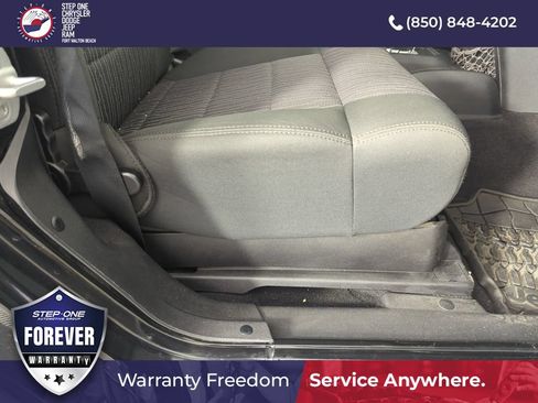 Used 2012 Jeep Wrangler Sport AWD/4WD image 26