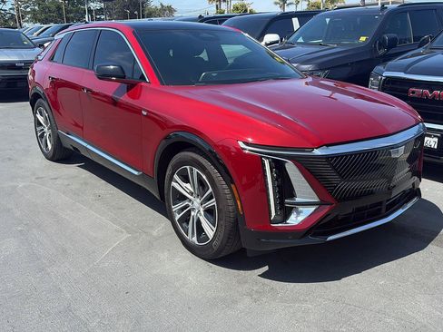 Used 2024 Cadillac Lyriq Luxury RWD image 1