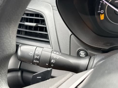 Used 2023 Subaru Impreza Premium image 24