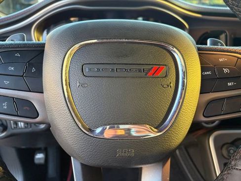 Used 2022 Dodge Challenger R/T Scat Pack RWD image 7