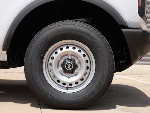 New 2026 Ford Bronco 4-Door AWD/4WD image 8