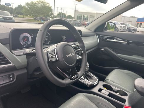 Used 2024 Kia Seltos SX w/ SX Sunroof Package AWD/4WD image 16