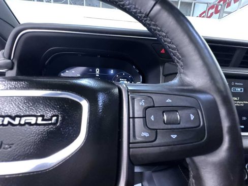 Used 2024 GMC Yukon Denali Ultimate image 20