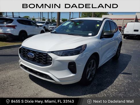 Used 2023 Ford Escape ST-Line w/ Tech Pack #1 image 2