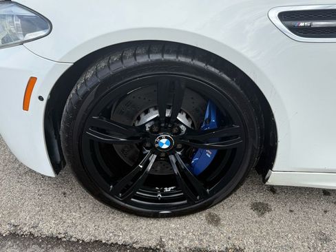 Used 2016 BMW M5 RWD image 9