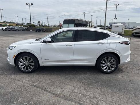 New 2026 Buick Envista Avenir FWD image 9