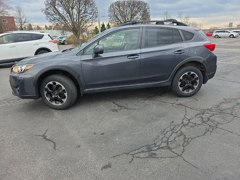 Used 2021 Subaru Crosstrek 2.0i Premium image 6