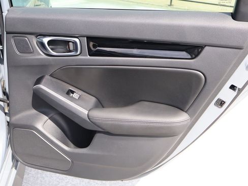 Used 2025 Honda Civic Sport Touring image 17
