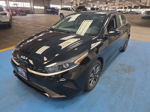 Used 2024 Kia Forte LXS FWD image 13