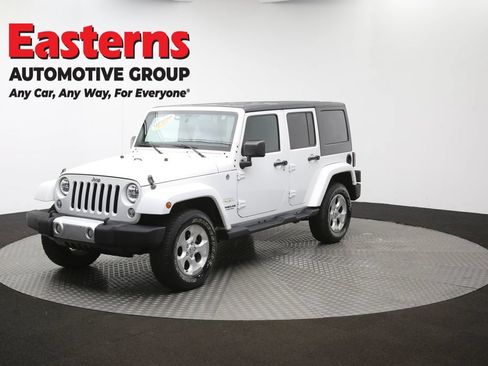 Used 2015 Jeep Wrangler Unlimited Sahara w/ Connectivity Group AWD/4WD image 56