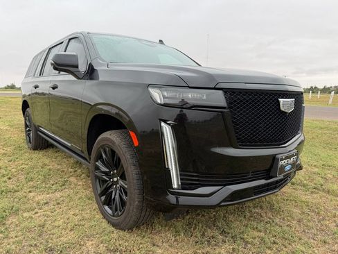 Used 2021 Cadillac Escalade ESV Sport w/ Driver Assist Tech Package AWD/4WD image 1