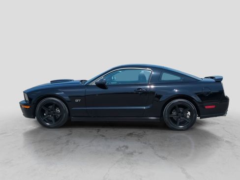 Used 2008 Ford Mustang GT Premium RWD image 5