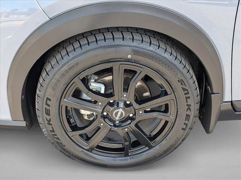 Used 2023 Nissan Kicks SR FWD image 29