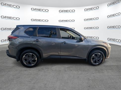 Certified 2024 Nissan Rogue SV image 8