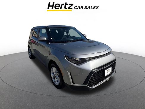 Used 2025 Kia Soul LX w/ LX Technology Package image 1