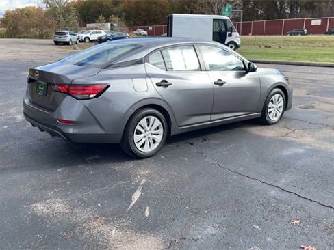 Used 2024 Nissan Sentra S image 8