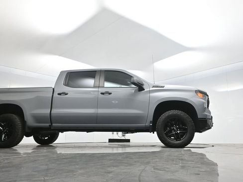 Used 2024 Chevrolet Silverado 1500 Custom Trail Boss w/ Dark Appearance Package image 71