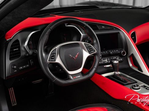 Used 2016 Chevrolet Corvette Z06 w/ 3LZ Preferred Equipment Group image 39