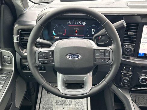 New 2026 Ford F250 Lariat w/ Black Appearance Package image 23