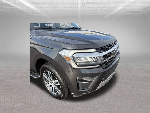 Used 2022 Ford Expedition Limited AWD/4WD image 14
