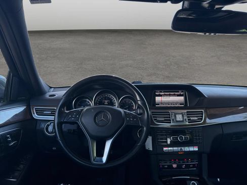 Used 2015 Mercedes-Benz E 350 4MATIC Sedan w/ Premium 1 Package image 27