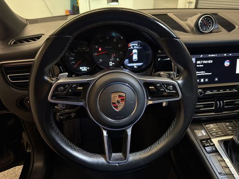 Used 2020 Porsche Macan AWD/4WD image 27
