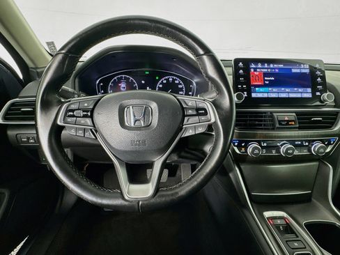 Used 2022 Honda Accord Touring image 10