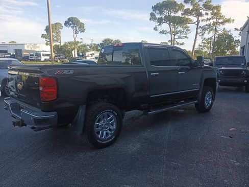 Used 2016 Chevrolet Silverado 2500 LTZ w/ LTZ Plus Package AWD/4WD image 9