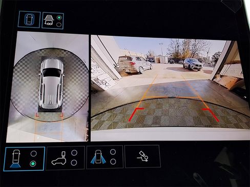 New 2026 GMC Acadia AT4 w/ Luxury Package image 14