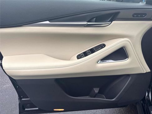 Certified 2025 INFINITI QX60 Luxe image 9